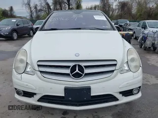 2008 Mercedes-Benz R-Class 3.5L with VIN 4JGCB65E58A073753, listed as a IAAI auction lot 42046671 with 203,963 mi miles. Bid and sale history available at carsss.com. Image 6.
