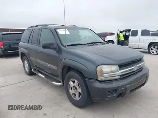 2003 Chevrolet TrailBlazer LS with VIN 1GNDS13SX32256788, listed as a IAAI auction lot 41573969 with 216,748 mi miles. Bid and sale history available at carsss.com. Image 1.