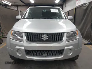 2008 Suzuki Grand Vitara w/Spare & Cargo Covers z VIN JS3TD941X84101254, wystawiony jako IAAI lot #42043908 z przebiegiem 137 180 mil mil oraz . Historia ofert i sprzedaży dostępna na DreamBid. Obrazek 12.