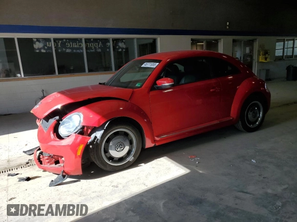 2012 Volkswagen Beetle 2.5L PZEV with VIN 3VWJP7AT5CM600979, listed as a Copart auction lot 45771955 with 122,365 mi miles and Salvage Title. Bid and sale history available at carsss.com. Image 1.