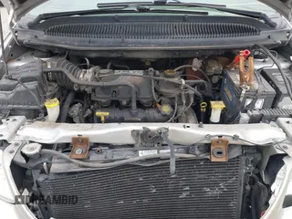 2002 Chrysler Town & Country Limited with VIN 2C8GP64L32R797370, listed as a IAAI auction lot 41715682 with 92,811 mi miles. Bid and sale history available at carsss.com. Image 10.