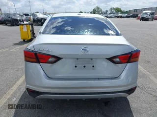 2019 Nissan Altima S z VIN 1N4BL4BVXKN313732, wystawiony jako IAAI lot #42249605 z przebiegiem 119 455 mil mil oraz . Historia ofert i sprzedaży dostępna na DreamBid. Obrazek 17.