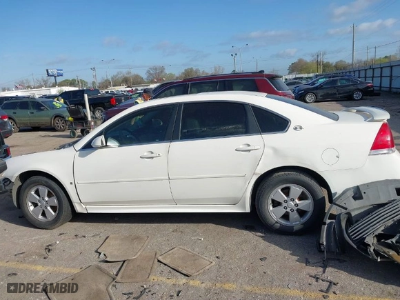2009 Chevrolet Impala 3.5L LT with VIN 2G1WT57K891209034, listed as a IAAI auction lot 41769221 with NaN miles. Bid and sale history available at carsss.com. Image 15.