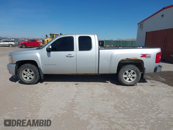 2012 Chevrolet Silverado 1500 LT with VIN 1GCRKSE73CZ195451, listed as a IAAI auction lot 41802960 with 277,651 mi miles and . Bid and sale history available at DreamBid. Image 14.