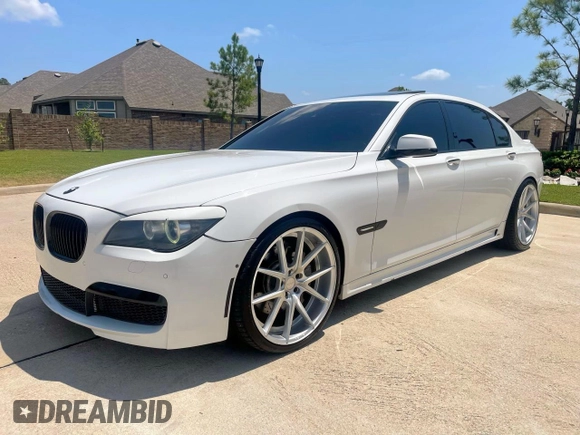 2010 BMW 7 Series 750Li with VIN WBAKB8C58ACY64395, listed as a Copart auction lot 63885205 with 137,375 mi miles and Salvage title. Bid and sale history available at DreamBid. Image 2.
