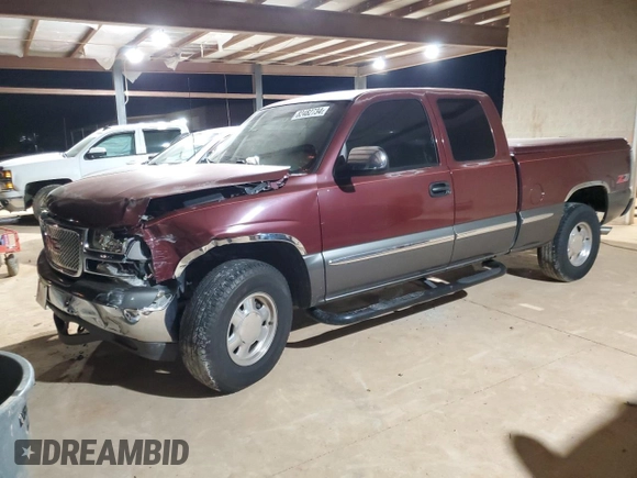 2000 GMC New Sierra 1500 SLE with VIN 1GTEK19T3YE218791, listed as a Copart auction lot 82482734 with 242,277 mi miles and Salvage Title. Bid and sale history available at carsss.com. Image 1.