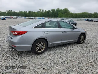 2017 Hyundai Sonata 2.4L z VIN 5NPE24AF3HH464683, wystawiony jako Copart lot #57812815 z przebiegiem 123 219 mil mil oraz Czysty tytuł • Clean title. Historia ofert i sprzedaży dostępna na DreamBid. Obrazek 3.
