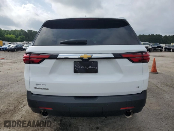 2022 Chevrolet Traverse LT Cloth z VIN 1GNERGKW1NJ188428, wystawiony jako Copart lot #55568665 z przebiegiem 24 246 mil mil oraz Szkoda całkowita • Salvage title. Historia ofert i sprzedaży dostępna na DreamBid. Obrazek 6.