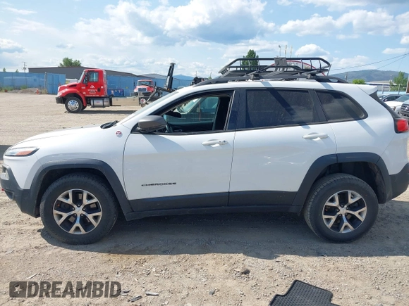 2017 Jeep Cherokee Trailhawk L Plus z VIN 1C4PJMBS9HD238905, wystawiony jako IAAI lot #42381268 z przebiegiem 130 535 mil mil oraz . Historia ofert i sprzedaży dostępna na DreamBid. Obrazek 15.