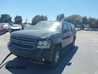 2007 Chevrolet Suburban LTZ with VIN 3GNFK16307G242439, listed as a IAAI auction lot 41860044 with 96,390 mi miles. Bid and sale history available at carsss.com. Image 2.