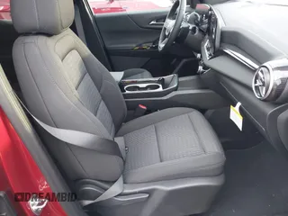 2025 Chevrolet Equinox AWD LT with VIN 3GNAXPEG3SL111704, listed as a IAAI auction lot 41194434 with 2,091 mi miles. Bid and sale history available at carsss.com. Image 5.