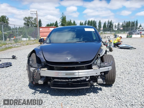 2023 Tesla Model 3 z VIN 5YJ3E1EA6PF650212, wystawiony jako IAAI lot #42554747 z przebiegiem 49 838 mil mil oraz . Historia ofert i sprzedaży dostępna na DreamBid. Obrazek 13.