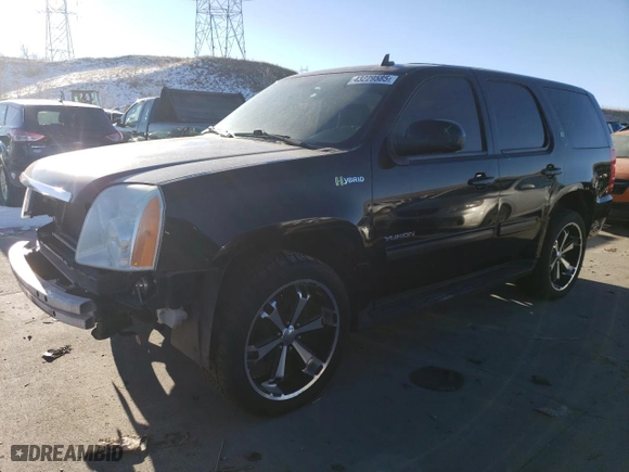 2010 GMC Yukon Hybrid with VIN 1GKUKFDJ1AR201506, listed as a Copart auction lot 43229585 with 134,706 mi miles and Clean Title. Bid and sale history available at carsss.com. Image 1.