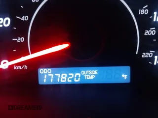 2011 Toyota Camry LE z VIN 4T1BF3EK0BU772878, wystawiony jako IAAI lot #42264913 z przebiegiem 177 820 mil mil oraz . Historia ofert i sprzedaży dostępna na DreamBid. Obrazek 15.