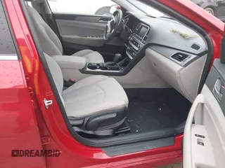 2019 Hyundai Sonata SEL with VIN 5NPE34AF3KH798085, listed as a IAAI auction lot 41822172 with 71,189 mi miles and . Bid and sale history available at DreamBid. Image 5.