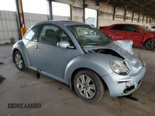 2009 Volkswagen New Beetle Coupe S with VIN 3VWRG31CX9M513583, listed as a Copart auction lot 47653285 with 75,758 mi miles and Salvage Title. Bid and sale history available at carsss.com. Image 4.