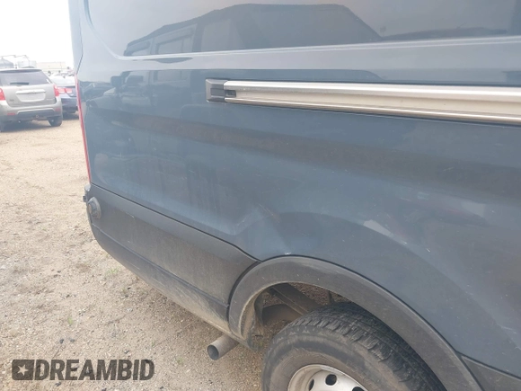 2021 Ford Transit Cargo с VIN 1FTBR3X84MKA82773, выставлен на аукционе IAAI как лот 42340746 с пробегом 102 033 миль миль и . История ставок и продаж доступна на DreamBid. Изображение 6.