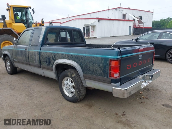 1994 Dodge Dakota z VIN 1B7GL23X8RS630456, wystawiony jako IAAI lot #42477536 z przebiegiem 280 421 mil mil oraz . Historia ofert i sprzedaży dostępna na DreamBid. Obrazek 3.