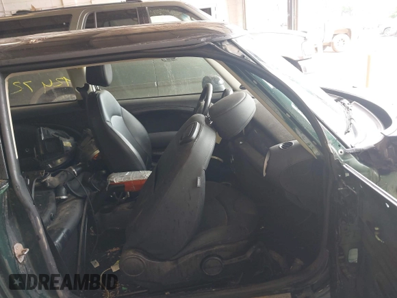 2011 MINI Hardtop S with VIN WMWSV3C59BTY12169, listed as a IAAI auction lot 42472128 with 81,303 mi miles and . Bid and sale history available at DreamBid. Image 5.