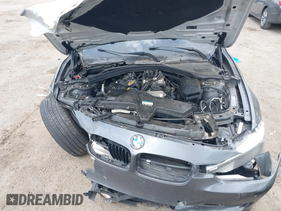 2015 BMW 3 Series 328i xDrive с VIN WBA3B5G53FNS20635, выставлен на аукционе IAAI как лот 42744509 с пробегом Не указан миль и . История ставок и продаж доступна на DreamBid. Изображение 10.