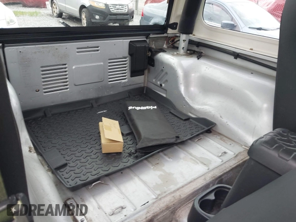 2006 Jeep Wrangler Rubicon с VIN 1J4FA69S16P723008, выставлен на аукционе IAAI как лот 42632982 с пробегом 128 512 миль миль и . История ставок и продаж доступна на DreamBid. Изображение 8.