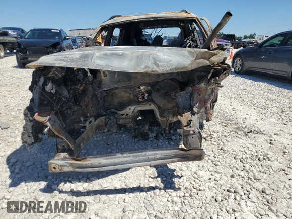 2017 Volkswagen Tiguan S with VIN WVGBV7AXXHK022842, listed as a Copart auction lot 70406514 with 100,337 mi miles and Salvage Title. Bid and sale history available at DreamBid. Image 5.
