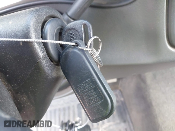 2006 Chevrolet Silverado 1500 LT3 with VIN 1GCEK19Z56Z143814, listed as a IAAI auction lot 42163869 with 195,192 mi miles and . Bid and sale history available at DreamBid. Image 11.