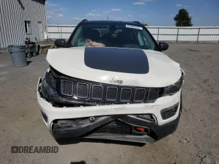 2020 Jeep Compass Trailhawk z VIN 3C4NJDDB1LT221636, wystawiony jako Copart lot #65008835 z przebiegiem 24 291 mil mil oraz Szkoda całkowita • Salvage title. Historia ofert i sprzedaży dostępna na DreamBid. Obrazek 5.