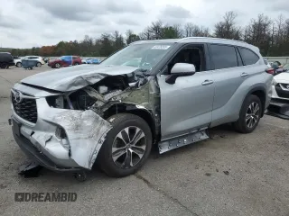 2021 Toyota Highlander XLE with VIN 5TDGZRBH3MS544801, listed as a Copart auction lot 63478355 with 54,616 mi miles and Salvage title. Bid and sale history available at DreamBid. Image 1.
