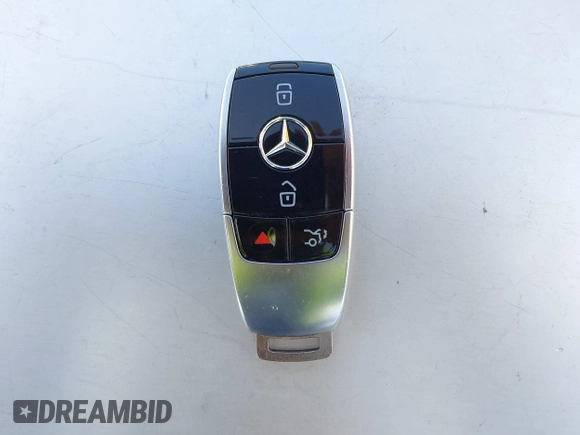 2018 Mercedes-Benz E-Class E 300 with VIN WDDZF4JB1JA320099, listed as a IAAI auction lot 41947023 with 109,868 mi miles. Bid and sale history available at carsss.com. Image 11.