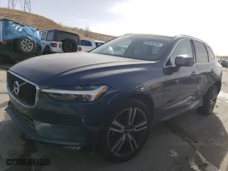 2021 Volvo XC60 Momentum with VIN YV4102DK8M1827706, listed as a Copart auction lot 88576765 with 6,008 mi miles and Salvage Title. Bid and sale history available at carsss.com. Image 1.