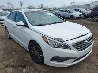 2015 Hyundai Sonata 2.4L Sport with VIN 5NPE34AF4FH117437, listed as a IAAI auction lot 42040653 with 265,603 mi miles. Bid and sale history available at carsss.com. Image 1.