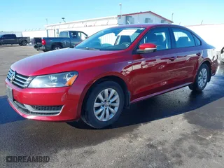 2015 Volkswagen Passat 1.8T Wolfsburg Ed with VIN 1VWAT7A34FC014548, listed as a IAAI auction lot 41402629 with 90,133 mi miles. Bid and sale history available at carsss.com. Image 18.