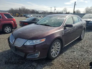 2011 Lincoln MKS z VIN 1LNHL9ERXBG611066, wystawiony jako Copart lot #48098635 z przebiegiem 67 065 mil mil oraz Szkoda całkowita • Salvage title. Historia ofert i sprzedaży dostępna na DreamBid. Obrazek 1.