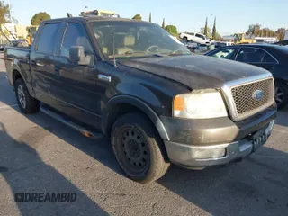 2005 Ford F-150 XLT with VIN 1FTPW12575KC65392, listed as a IAAI auction lot 41945648 with 265,153 mi miles. Bid and sale history available at carsss.com. Image 1.