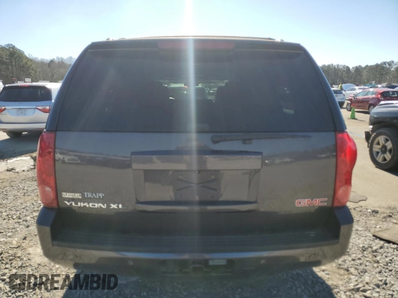 2011 GMC Yukon XL SLT with VIN 1GKS1KE03BR257537, listed as a Copart auction lot 89073705 with 219,547 mi miles and Salvage Title. Bid and sale history available at DreamBid. Image 6.