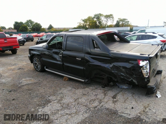 2005 Cadillac Escalade EXT z VIN 3GYEK62N65G162191, wystawiony jako IAAI lot #40421755 z przebiegiem 119 628 mil mil oraz . Historia ofert i sprzedaży dostępna na DreamBid. Obrazek 6.