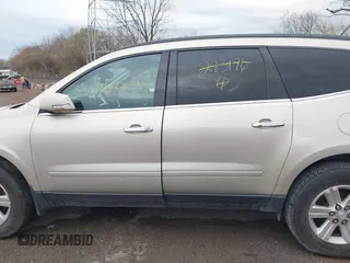 2014 Chevrolet Traverse LT with VIN 1GNKVGKD8EJ283176, listed as a IAAI auction lot 41933831 with 153,235 mi miles. Bid and sale history available at carsss.com. Image 14.