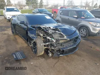 2021 Chevrolet Camaro LT1 с VIN 1G1FF1R72M0142413, выставлен на аукционе IAAI как лот 42026490 с пробегом Не указан миль и . История ставок и продаж доступна на DreamBid. Изображение 1.