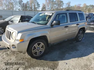 2009 Jeep Patriot Sport z VIN 1J4FF28B29D249538, wystawiony jako Copart lot #77894364 z przebiegiem 122 850 mil mil oraz Szkoda całkowita • Salvage title. Historia ofert i sprzedaży dostępna na DreamBid. Obrazek 1.
