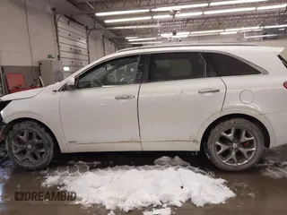 2017 Kia Sorento SX with VIN 5XYPKDA5XHG241922, listed as a IAAI auction lot 41614255 with 67,640 mi miles and . Bid and sale history available at DreamBid. Image 14.