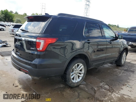 2017 Ford Explorer with VIN 1FM5K8B80HGC61676, listed as a Copart auction lot 59983645 with 130,899 mi miles and Salvage title. Bid and sale history available at DreamBid. Image 3.