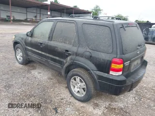 2005 Ford Escape Limited с VIN 1FMCU94105KA84482, выставлен на аукционе IAAI как лот 42364481 с пробегом 191 036 миль миль и . История ставок и продаж доступна на DreamBid. Изображение 3.