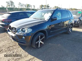 2008 BMW X5 3.0si with VIN 5UXFE43578L036366, listed as a IAAI auction lot 41181561 with 999,999 mi miles. Bid and sale history available at carsss.com. Image 2.