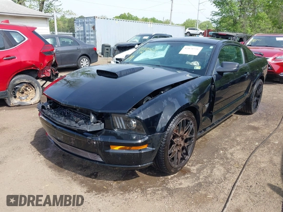 2008 Ford Mustang GT Deluxe with VIN 1ZVHT82H685173559, listed as a IAAI auction lot 42070328 with 143,636 mi miles and . Bid and sale history available at carsss.com. Image 6.