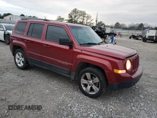 2016 Jeep Patriot Latitude with VIN 1C4NJPFB3GD537761, listed as a Copart auction lot 43074935 with 101,946 mi miles and Salvage title. Bid and sale history available at DreamBid. Image 4.