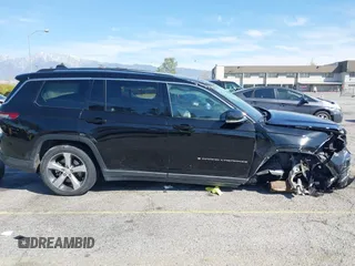 2022 Jeep Grand Cherokee Limited z VIN 1C4RJKBG9N8535377, wystawiony jako IAAI lot #41838532 z przebiegiem Nie podano mil oraz . Historia ofert i sprzedaży dostępna na DreamBid. Obrazek 13.