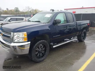 2012 Chevrolet Silverado 1500 LT with VIN 1GCRCSE08CZ273769, listed as a IAAI auction lot 41839889 with 156,424 mi miles. Bid and sale history available at carsss.com. Image 17.