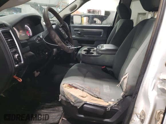 2017 Ram 1500 Big Horn z VIN 1C6RR7GT2HS631085, wystawiony jako Copart lot #82686684 z przebiegiem 50 274 mil mil oraz Czysty tytuł • Clean title. Historia ofert i sprzedaży dostępna na DreamBid. Obrazek 7.