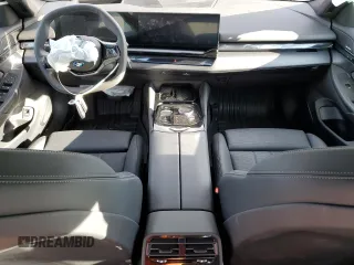 2024 BMW i5 eDrive40 with VIN WBY33FK06RCR89436, listed as a Copart auction lot 76718924 with 0 mi miles and Salvage Title. Bid and sale history available at carsss.com. Image 8.